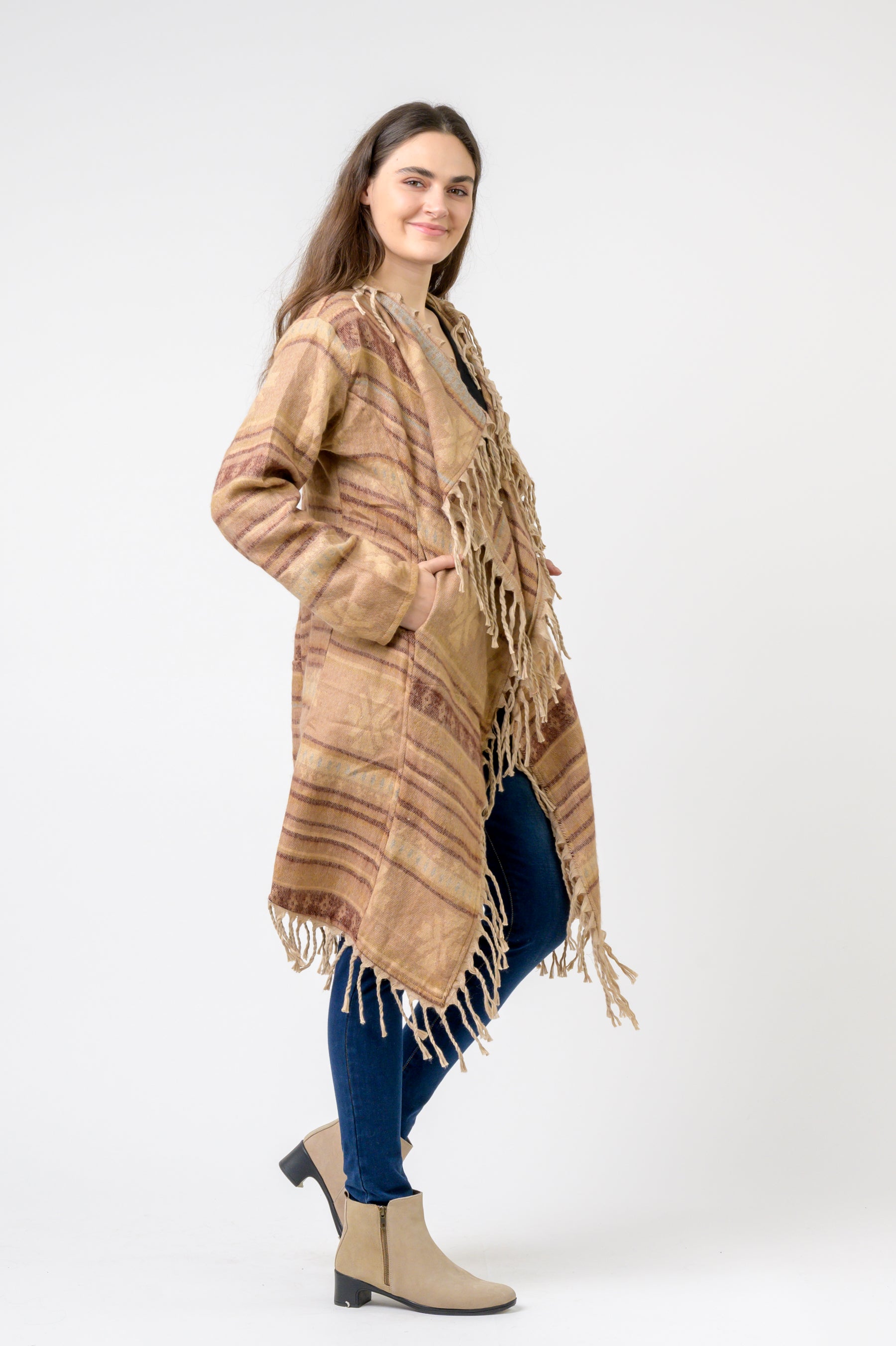 Rhea Nepali Plain Jhalar Robe