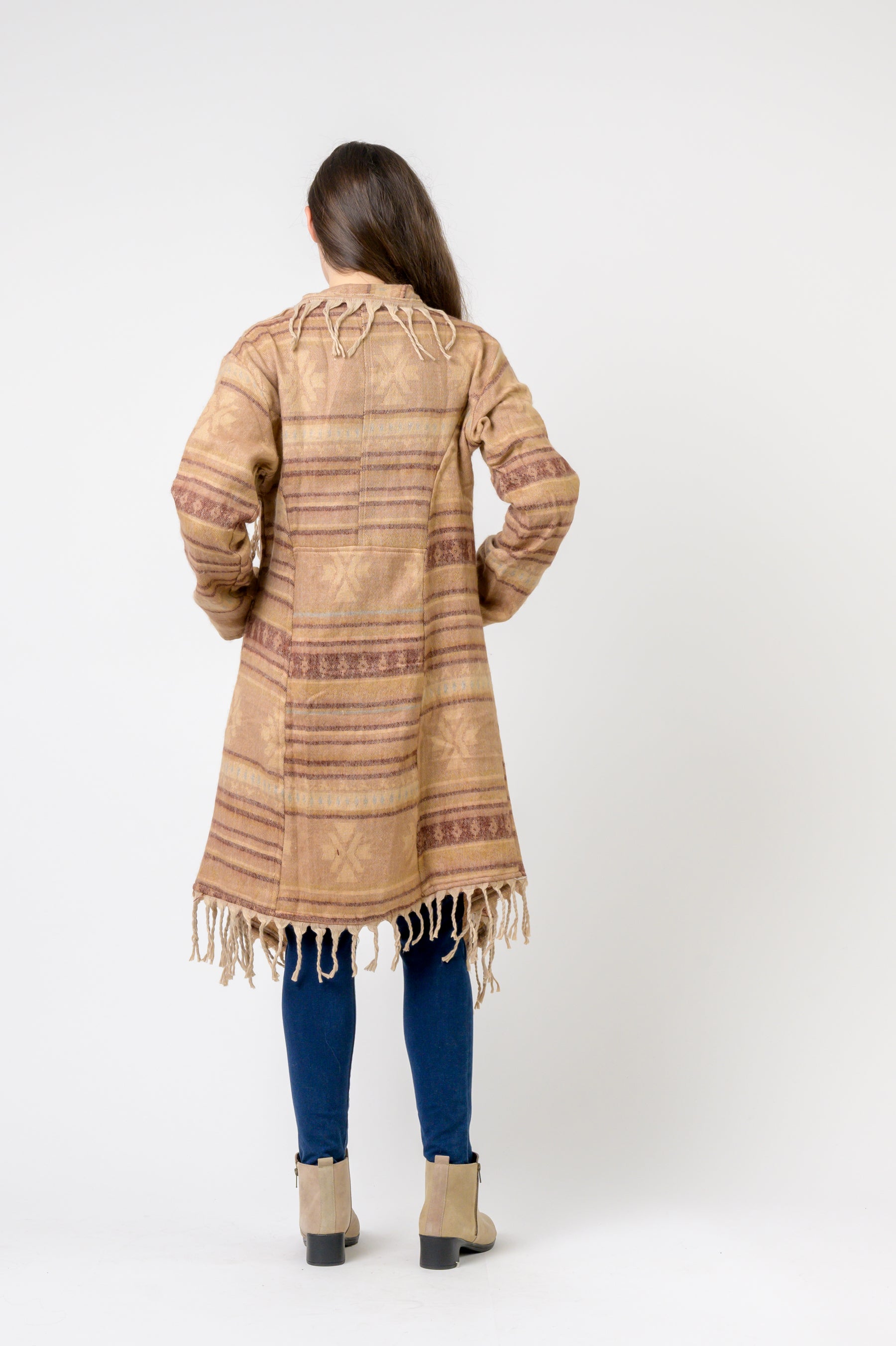 Rhea Nepali Plain Jhalar Robe