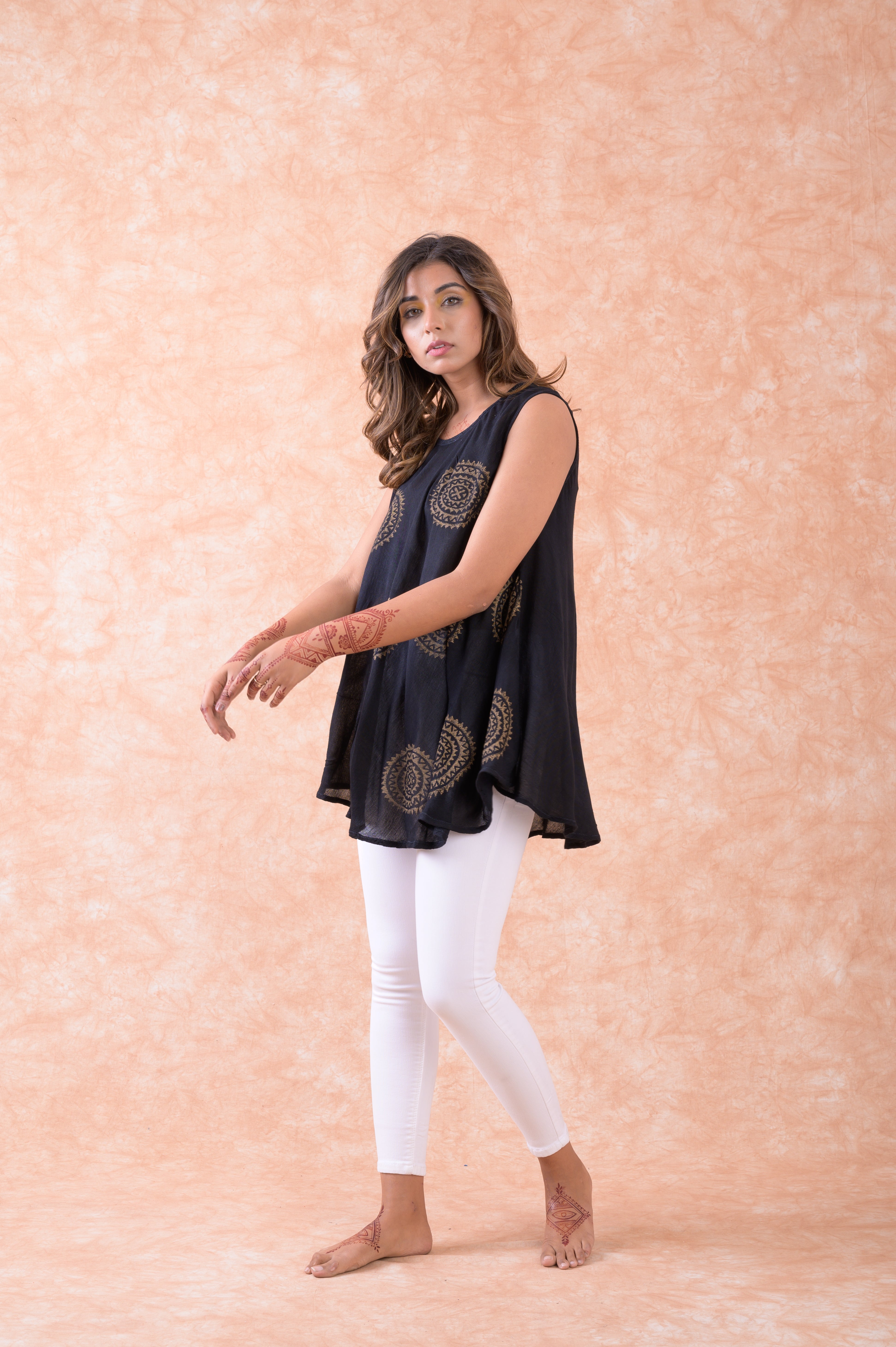 Rhea Balanced Sleeveless Top
