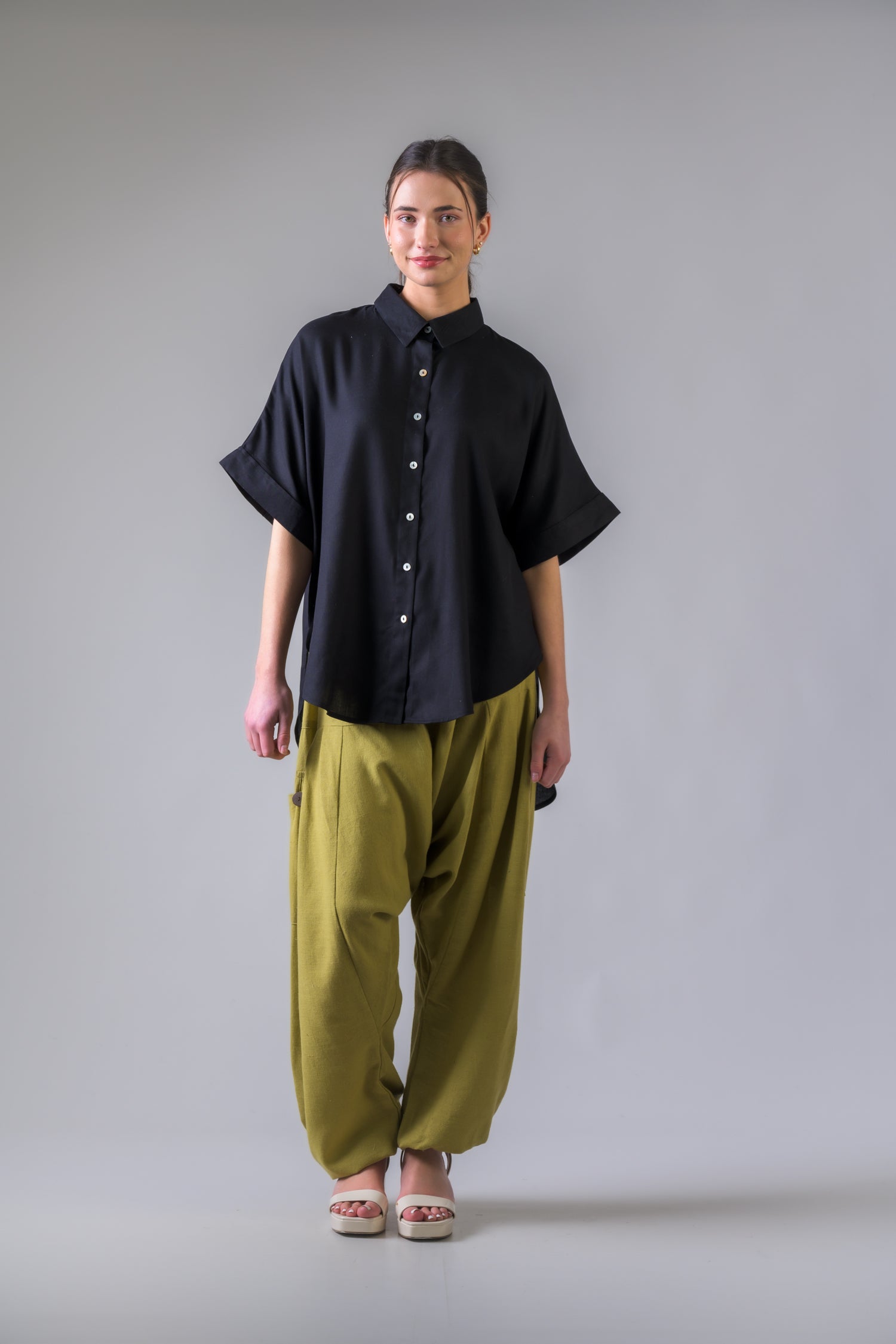 Rhea Mila Shirt Black / S/M