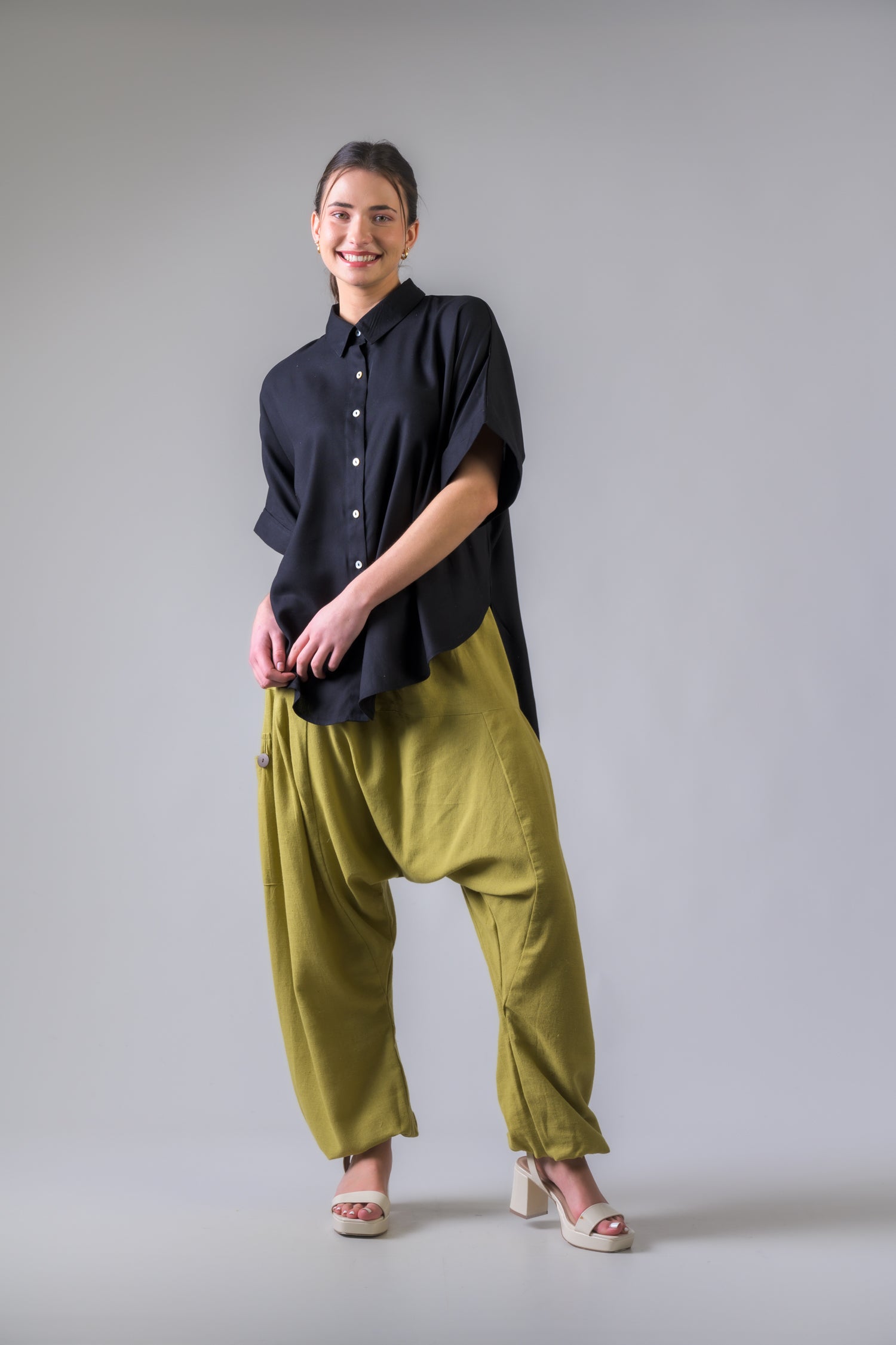 Rhea Mila Shirt Black / S/M