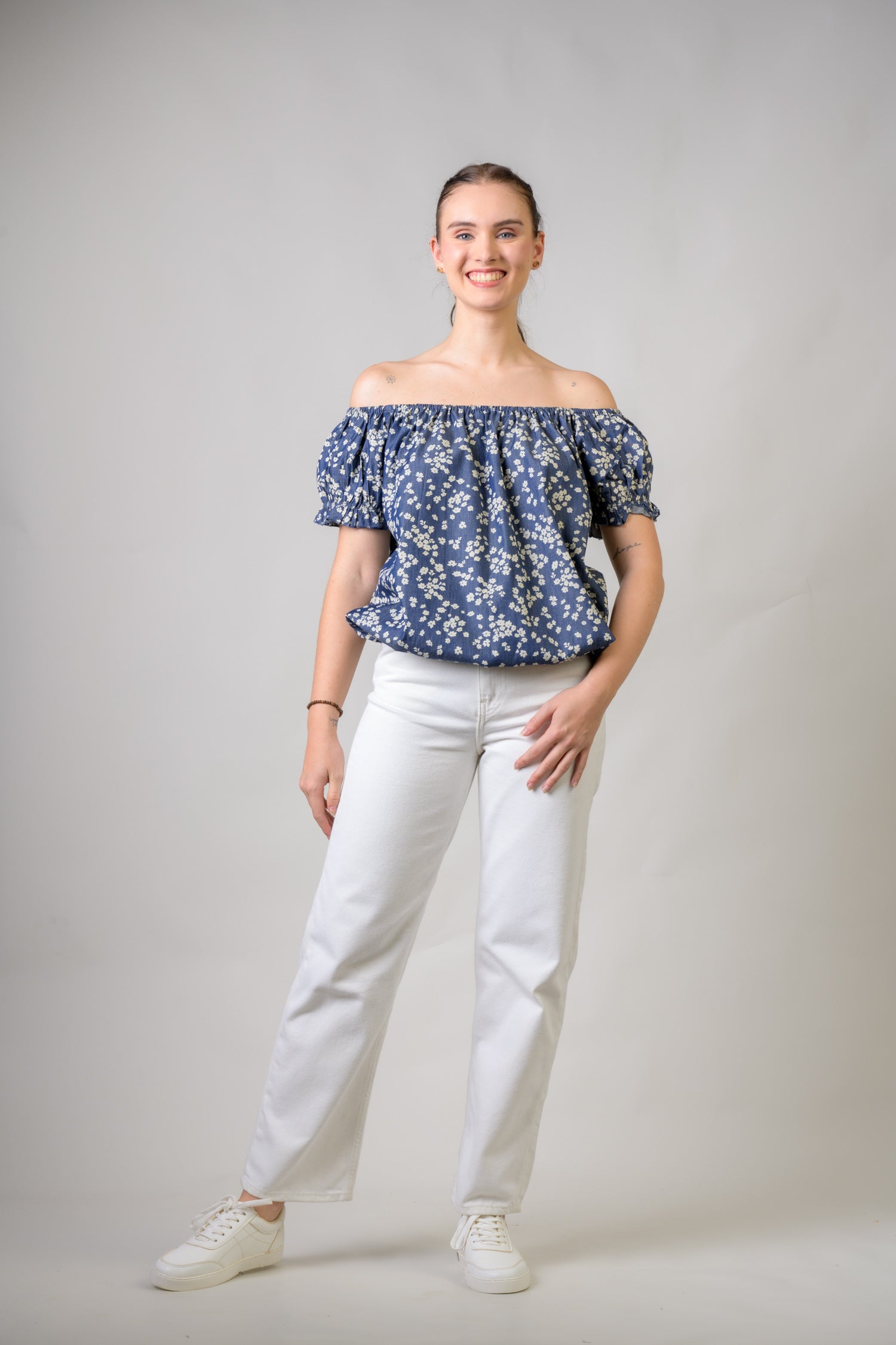 Rhea Rosey Top Blue / Small/Medium