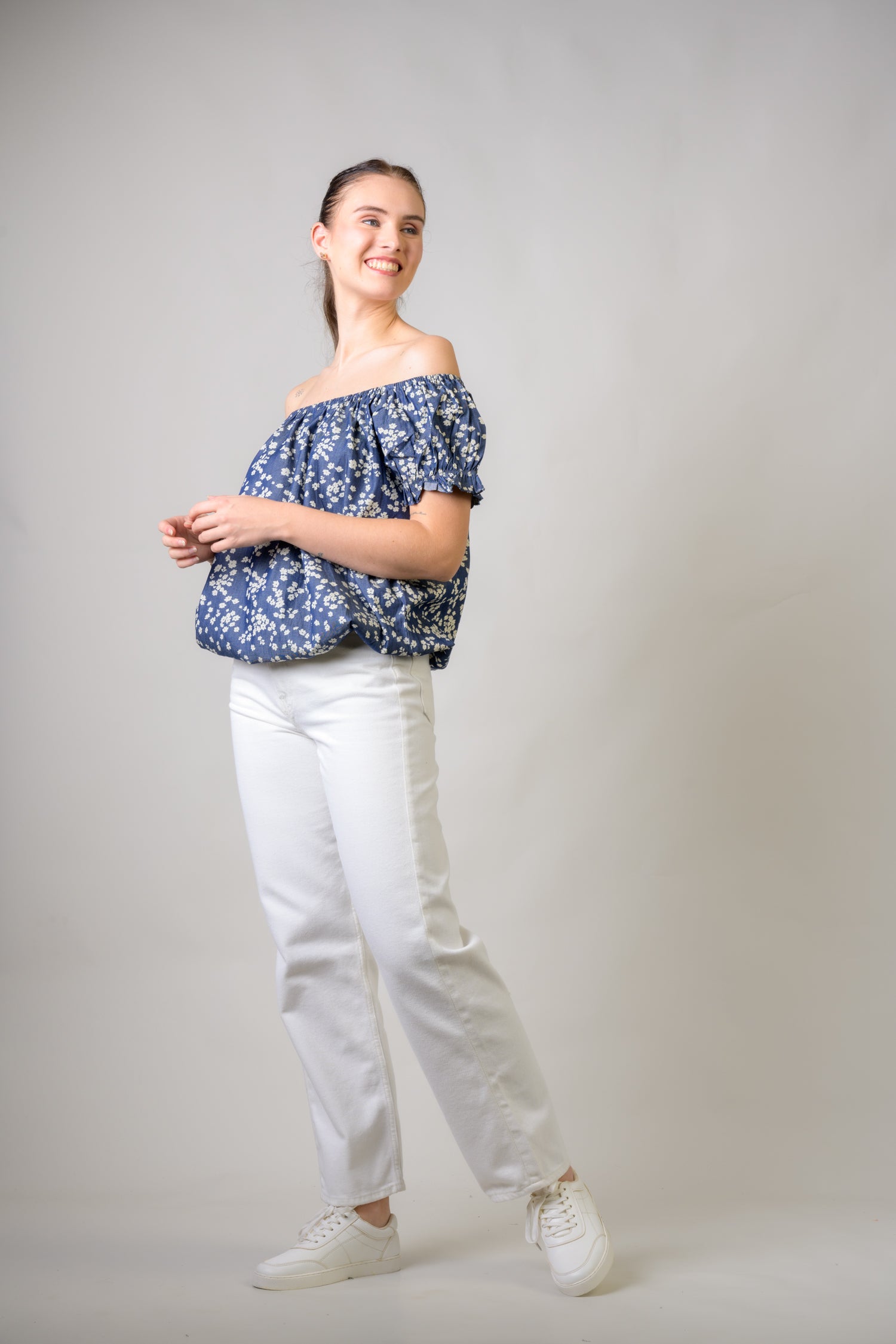 Rhea Rosey Top Blue / Small/Medium