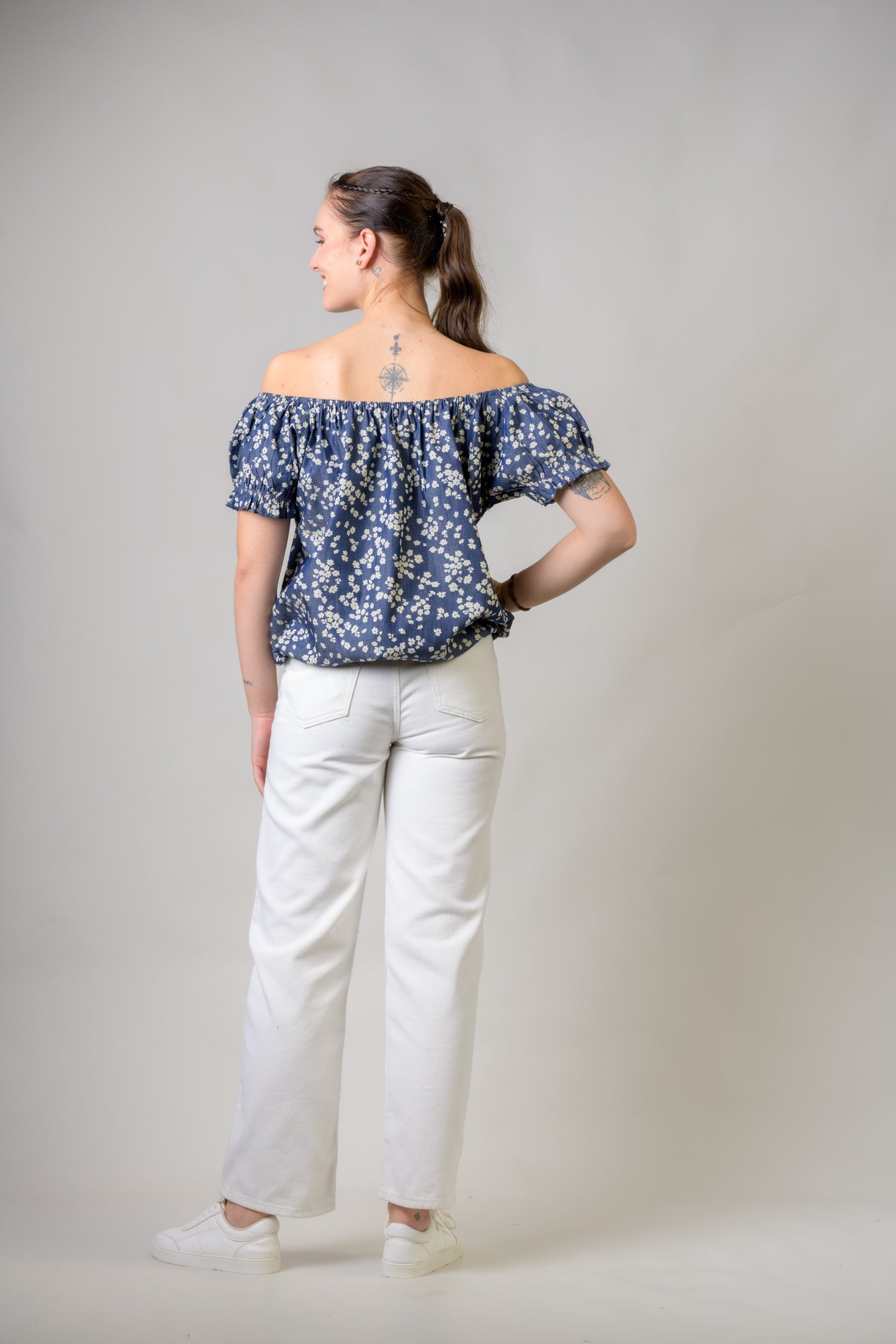 Rhea Rosey Top Blue / Large/Xlarge