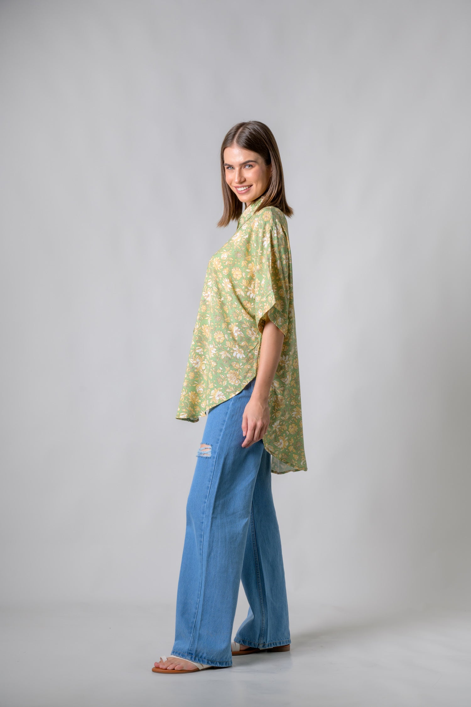 Rhea Mila Flower Shirt Green / L/X