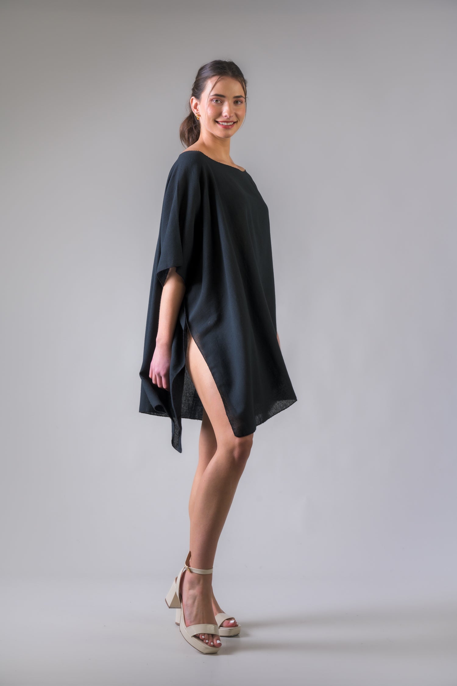 Rhea Solid Color Kaftan