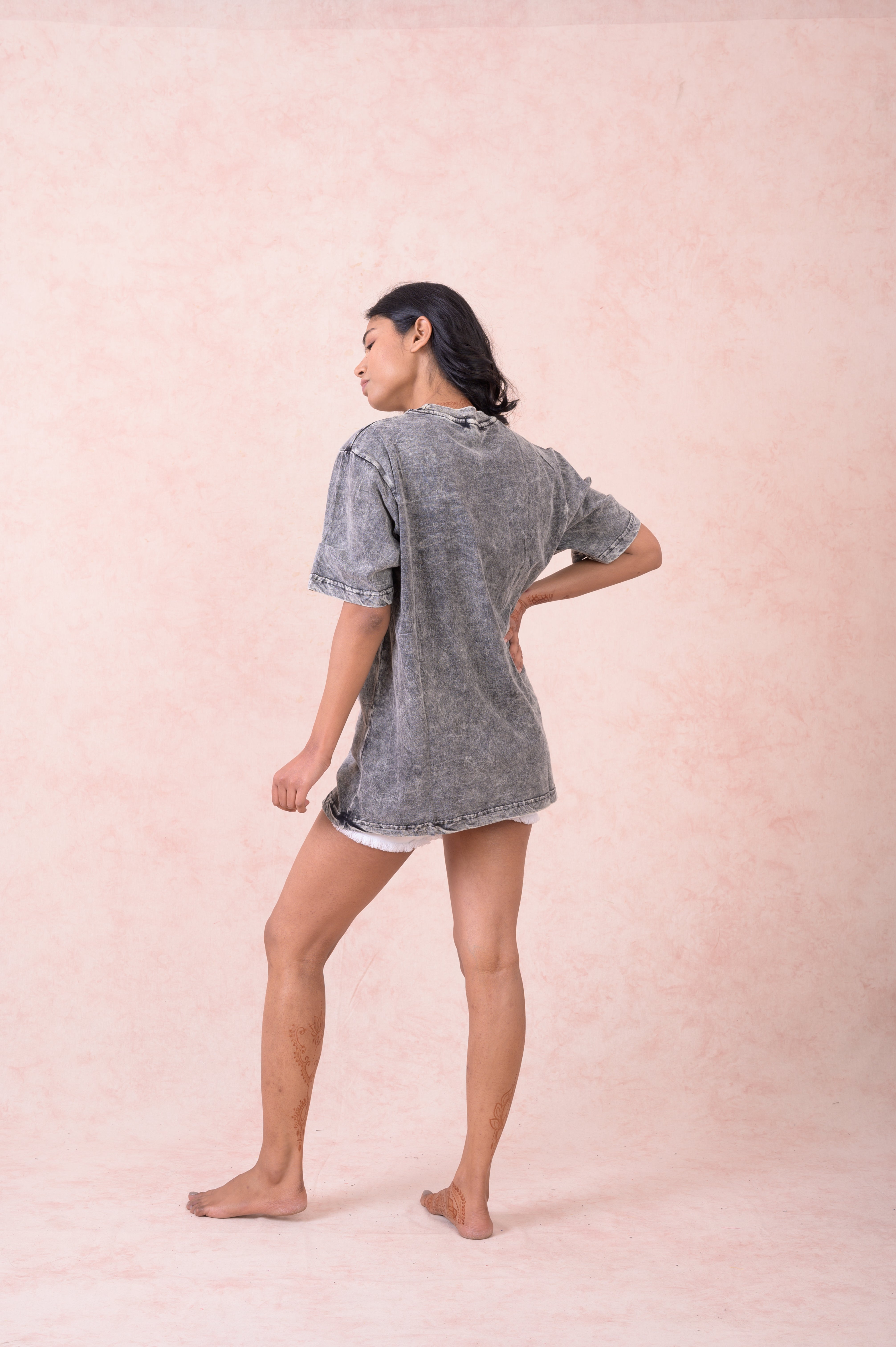 Rhea Snake T-Shirt Black / Small