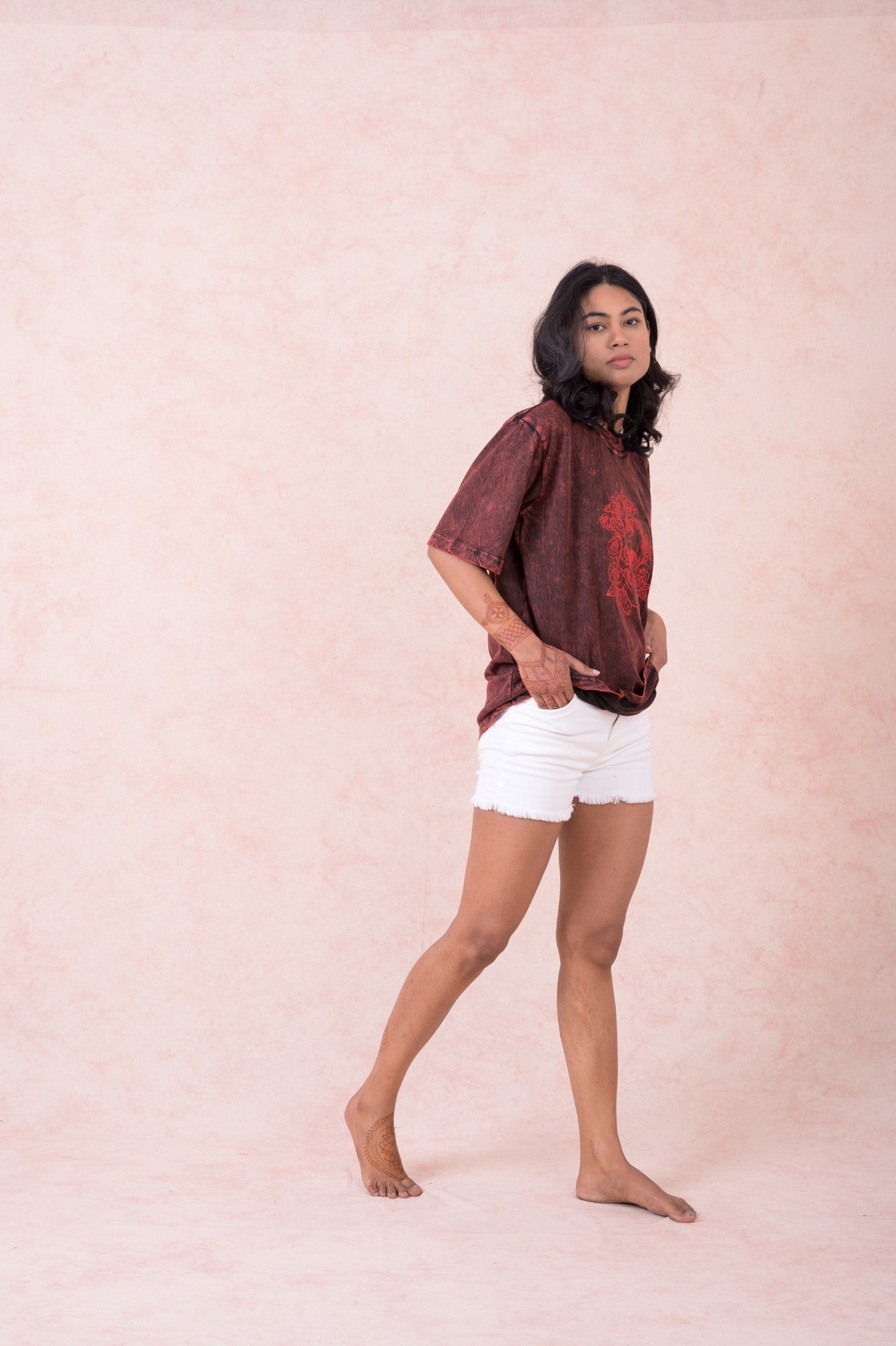 Rhea Skull & Blooms T-Shirt Black / Small