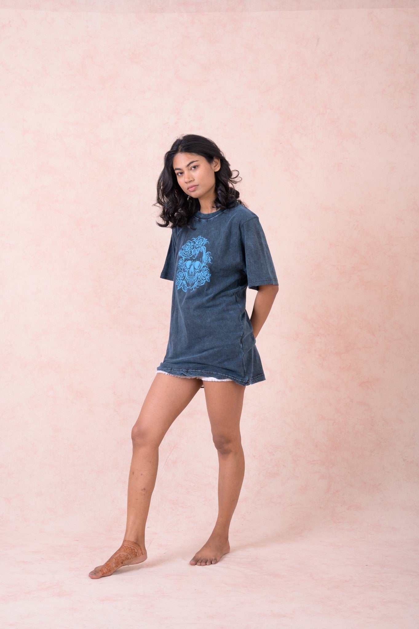 Rhea Skull & Blooms T-Shirt Black / Small