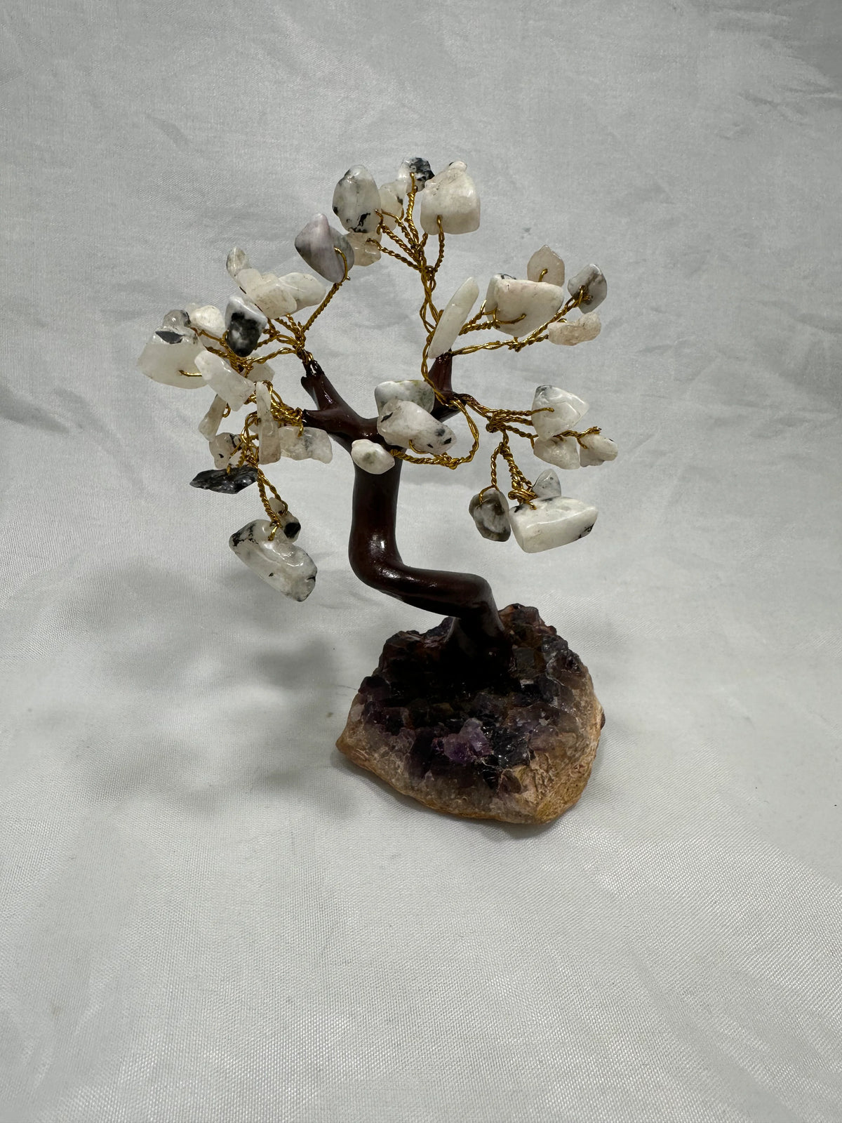 Medium Gemstone Tree On Gemstone Chunk