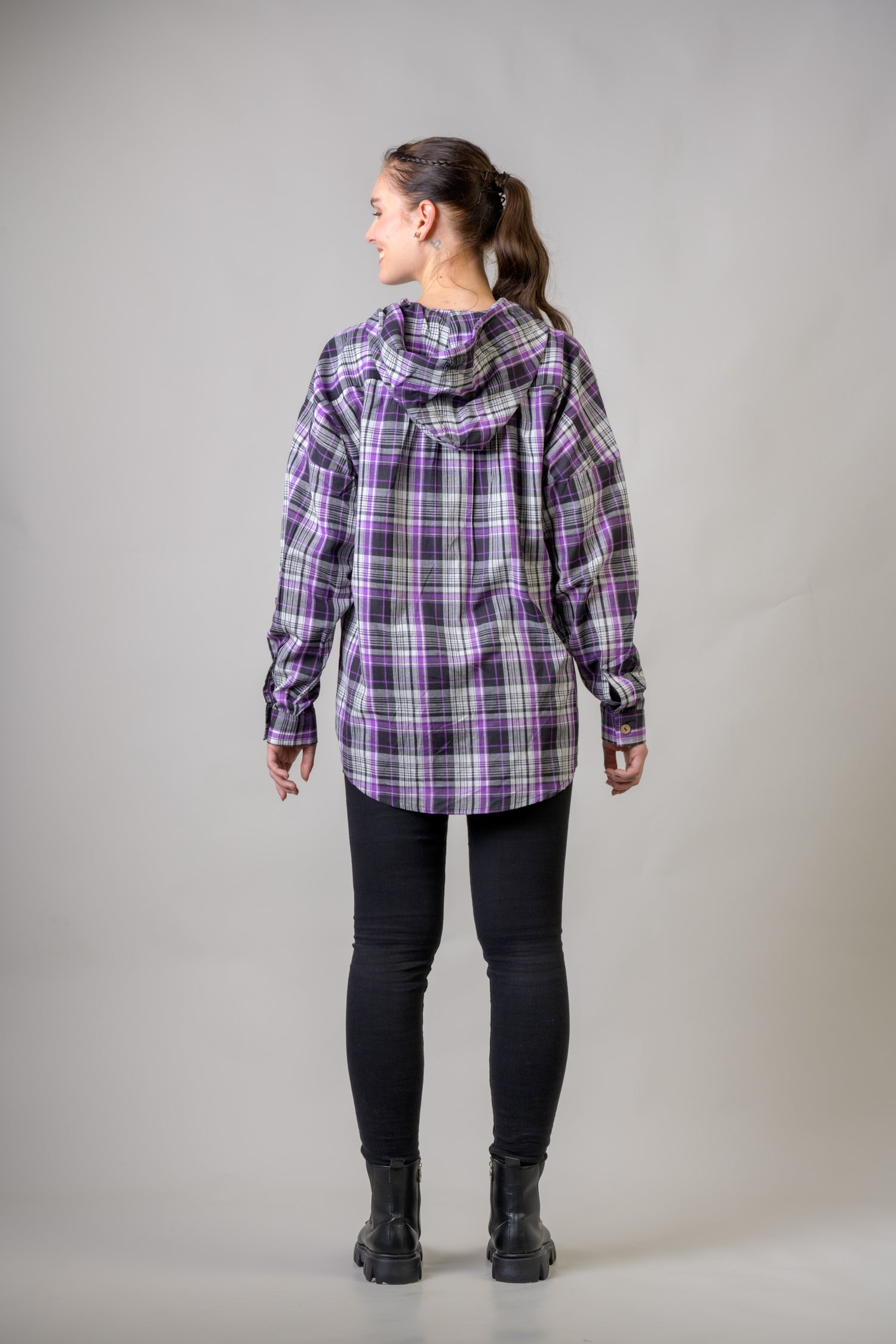 Rhea Chicos Hoodie Shirt