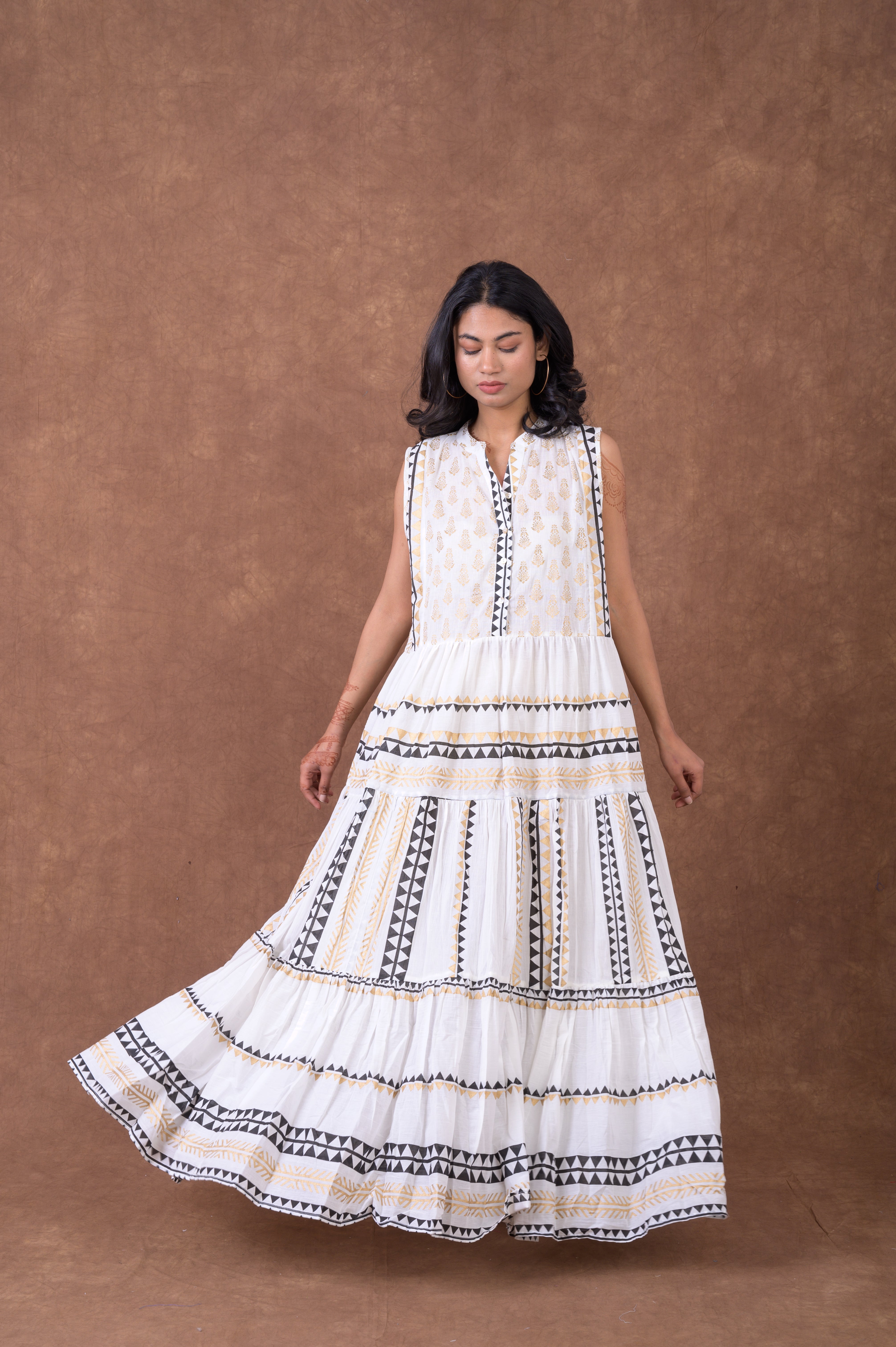 Rhea Sleeveless Pattern Dress