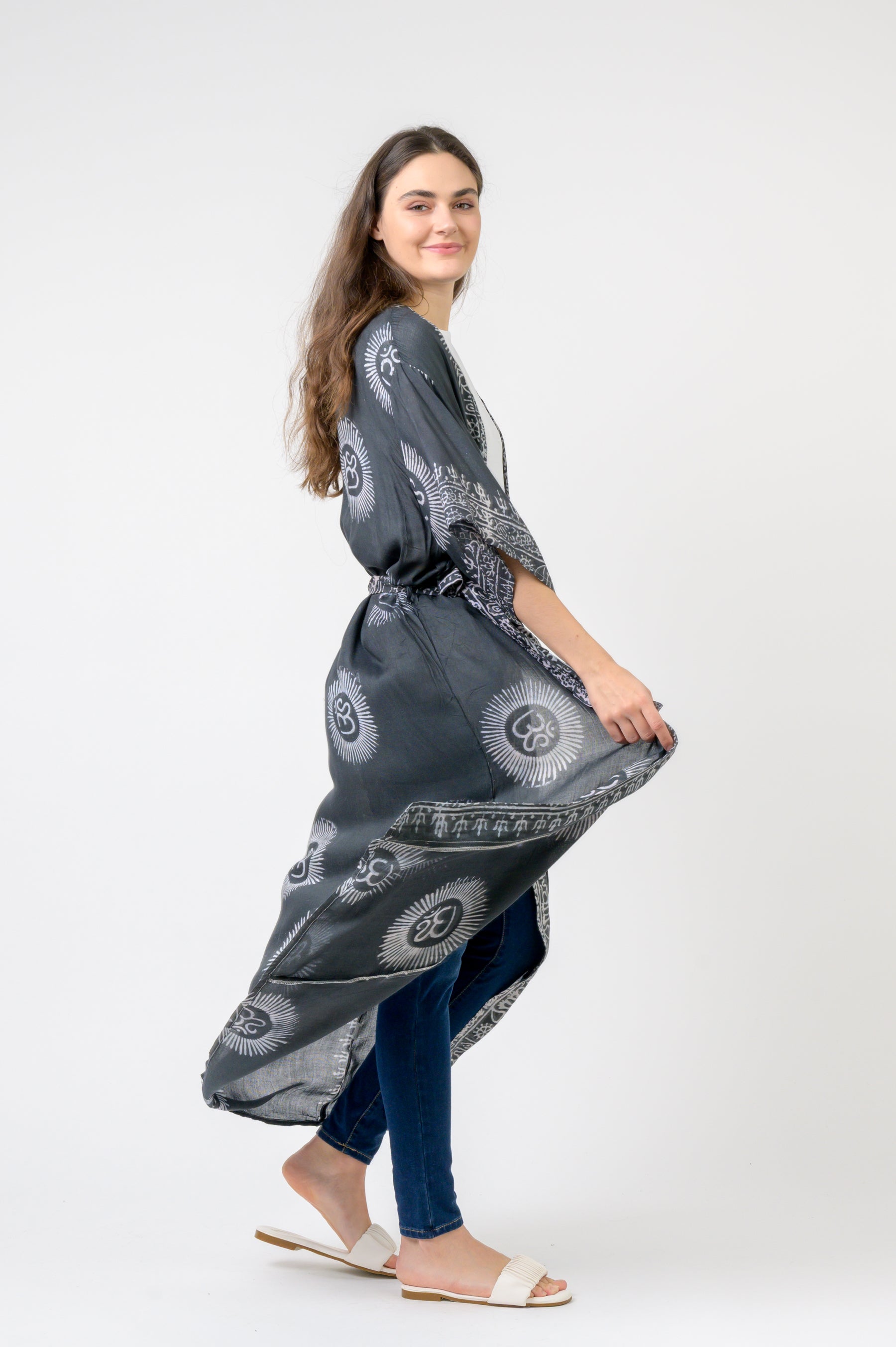 Rhea Short Sleeve Om Kimono