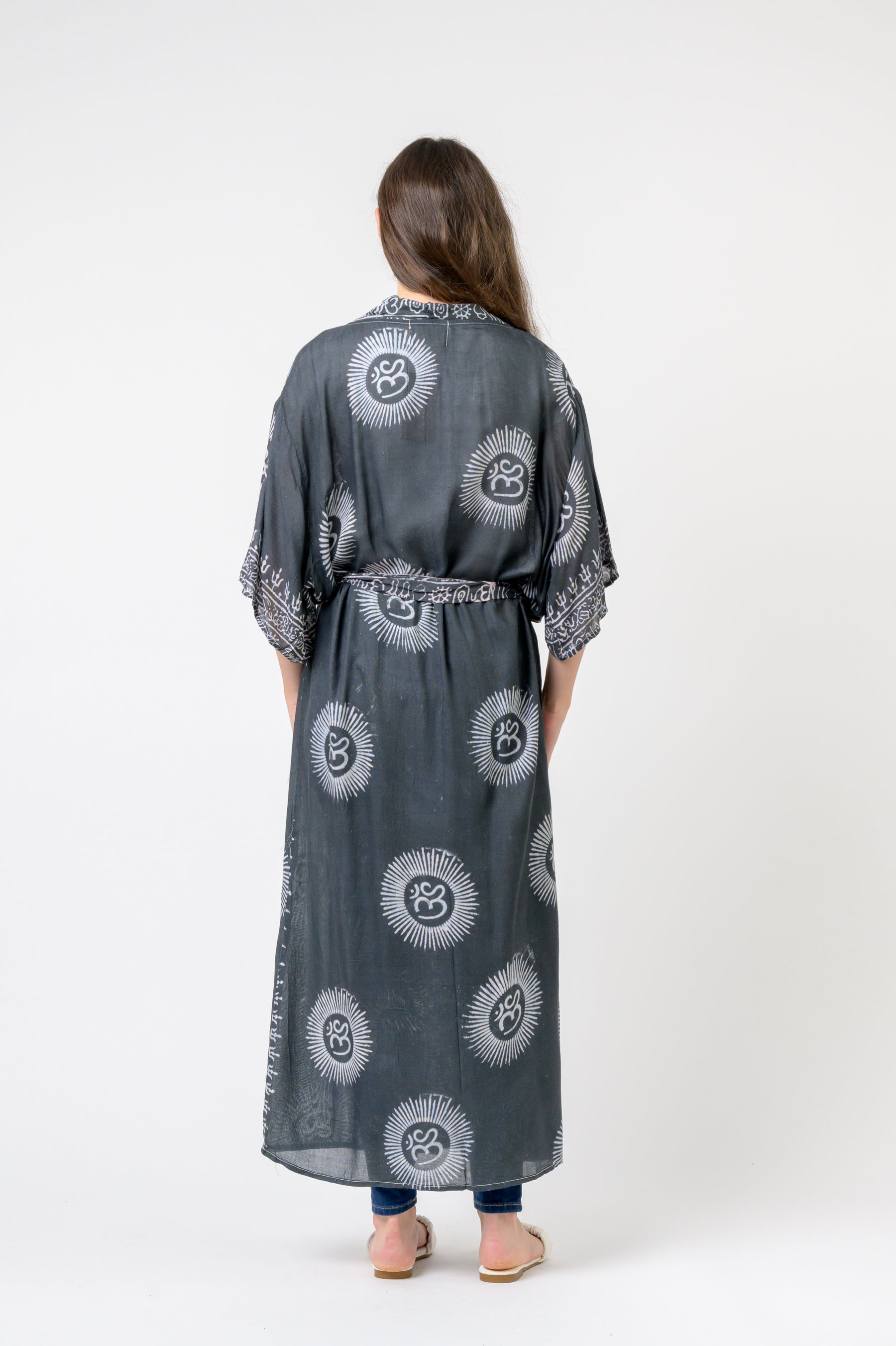 Rhea Short Sleeve Om Kimono
