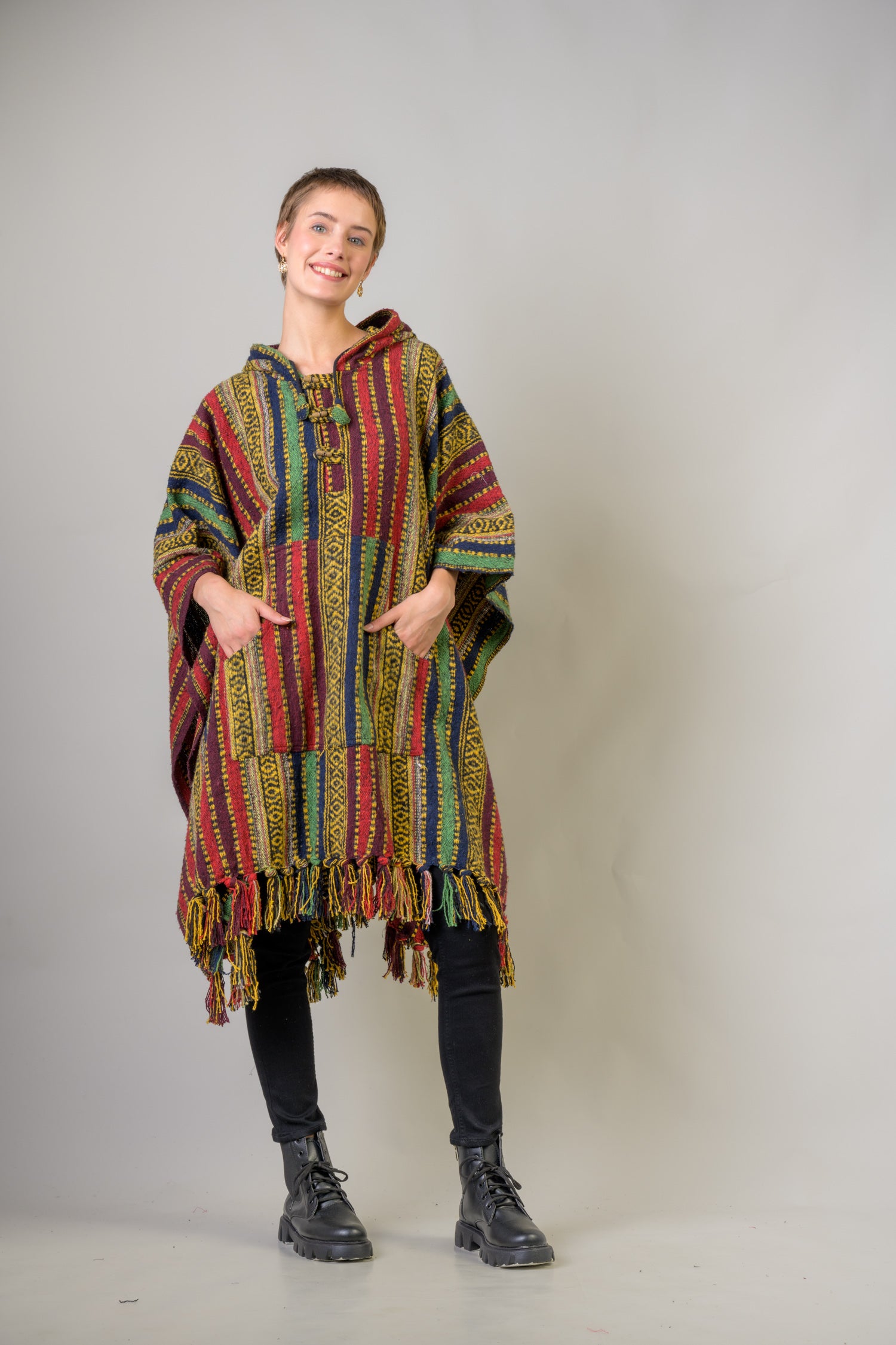 Rhea Pattern Cotton Poncho Black / One Size