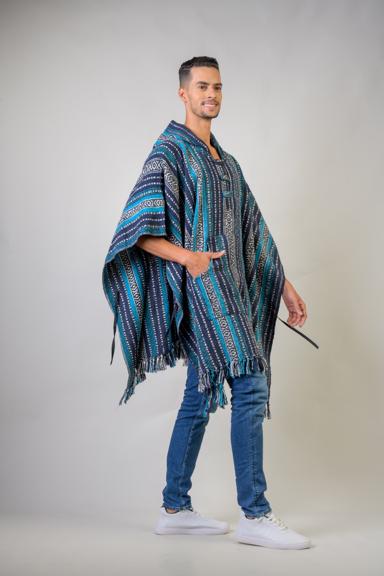 Rhea Pattern Cotton Poncho Black / One Size