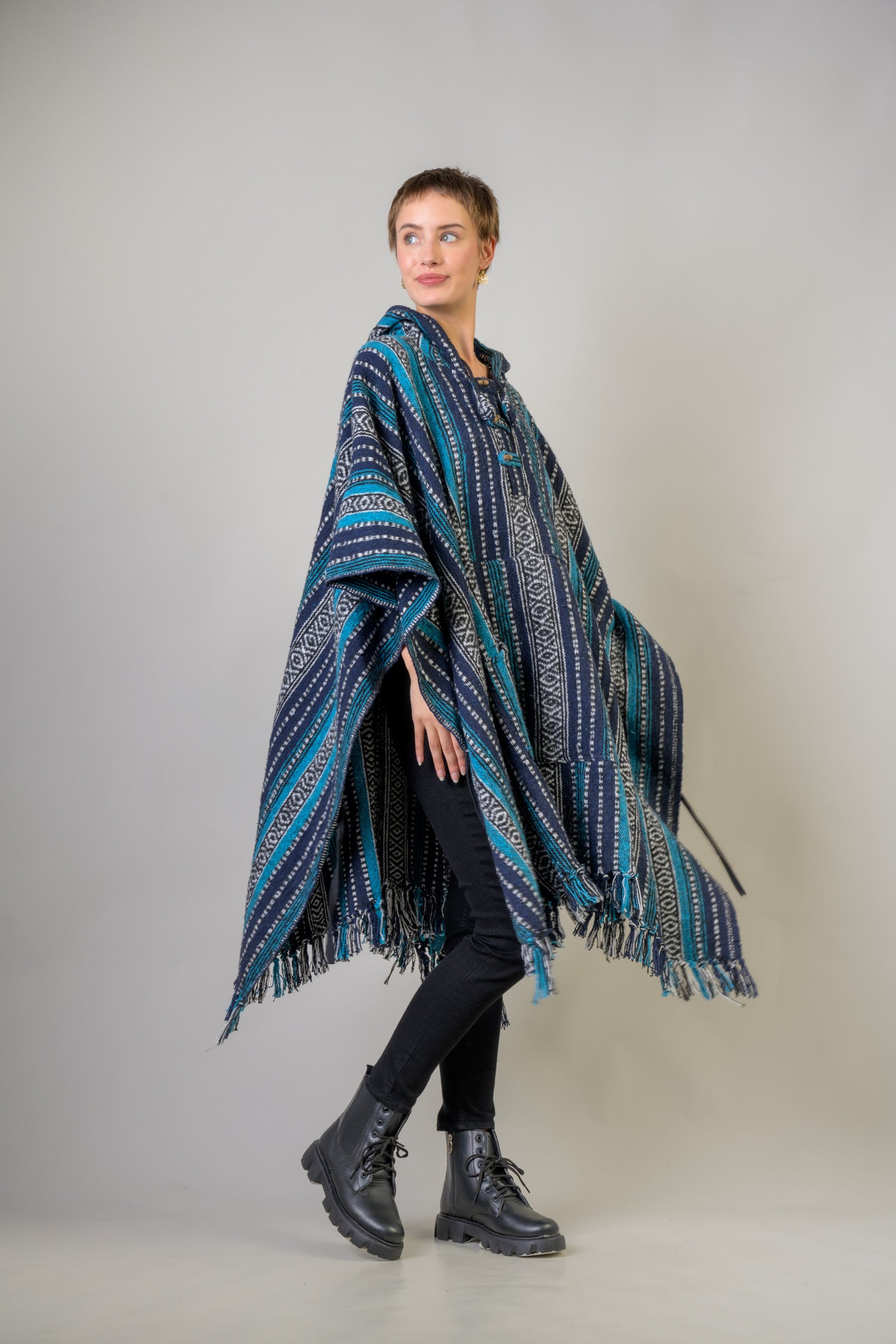 Rhea Pattern Cotton Poncho Black / One Size