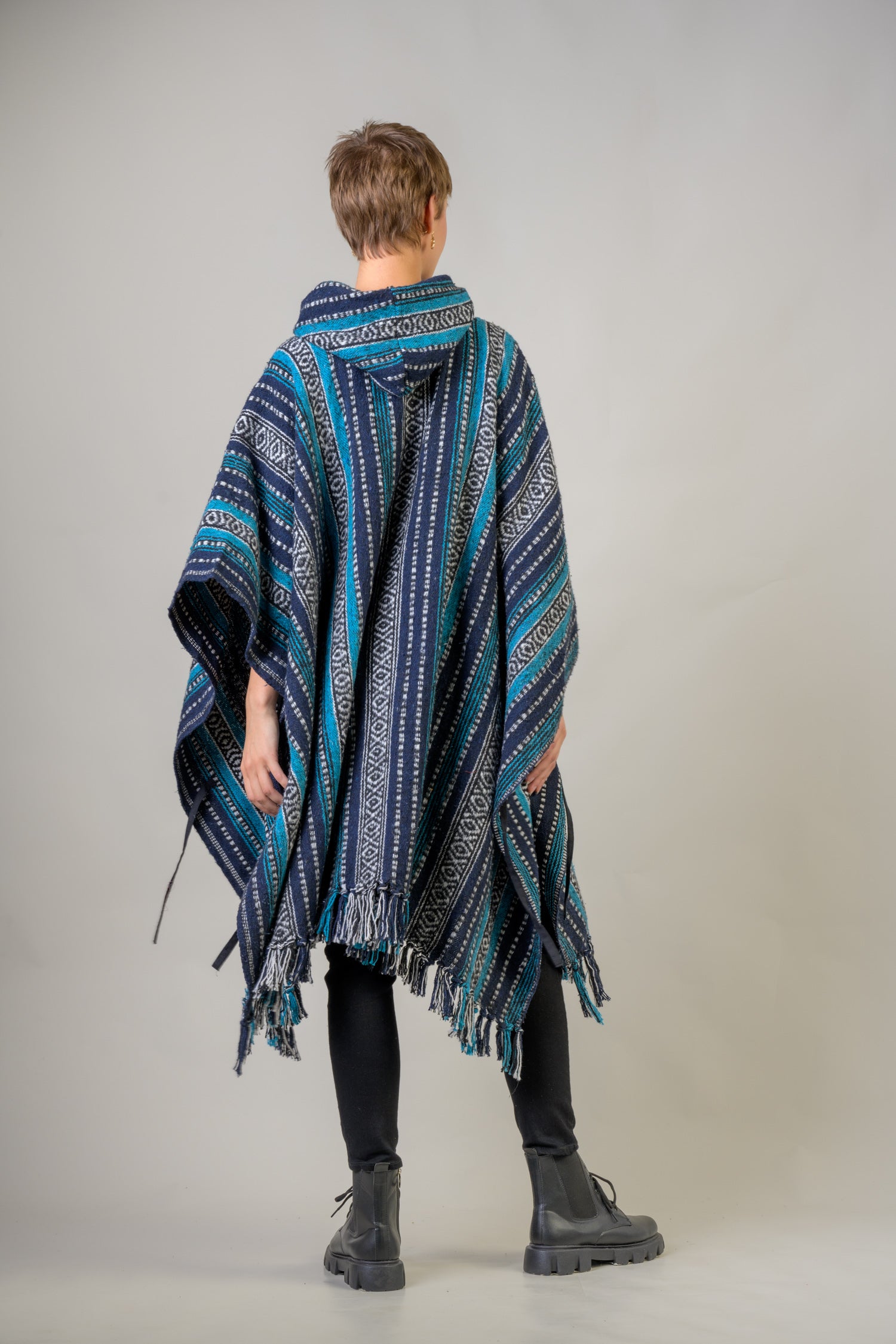 Rhea Pattern Cotton Poncho Black / One Size