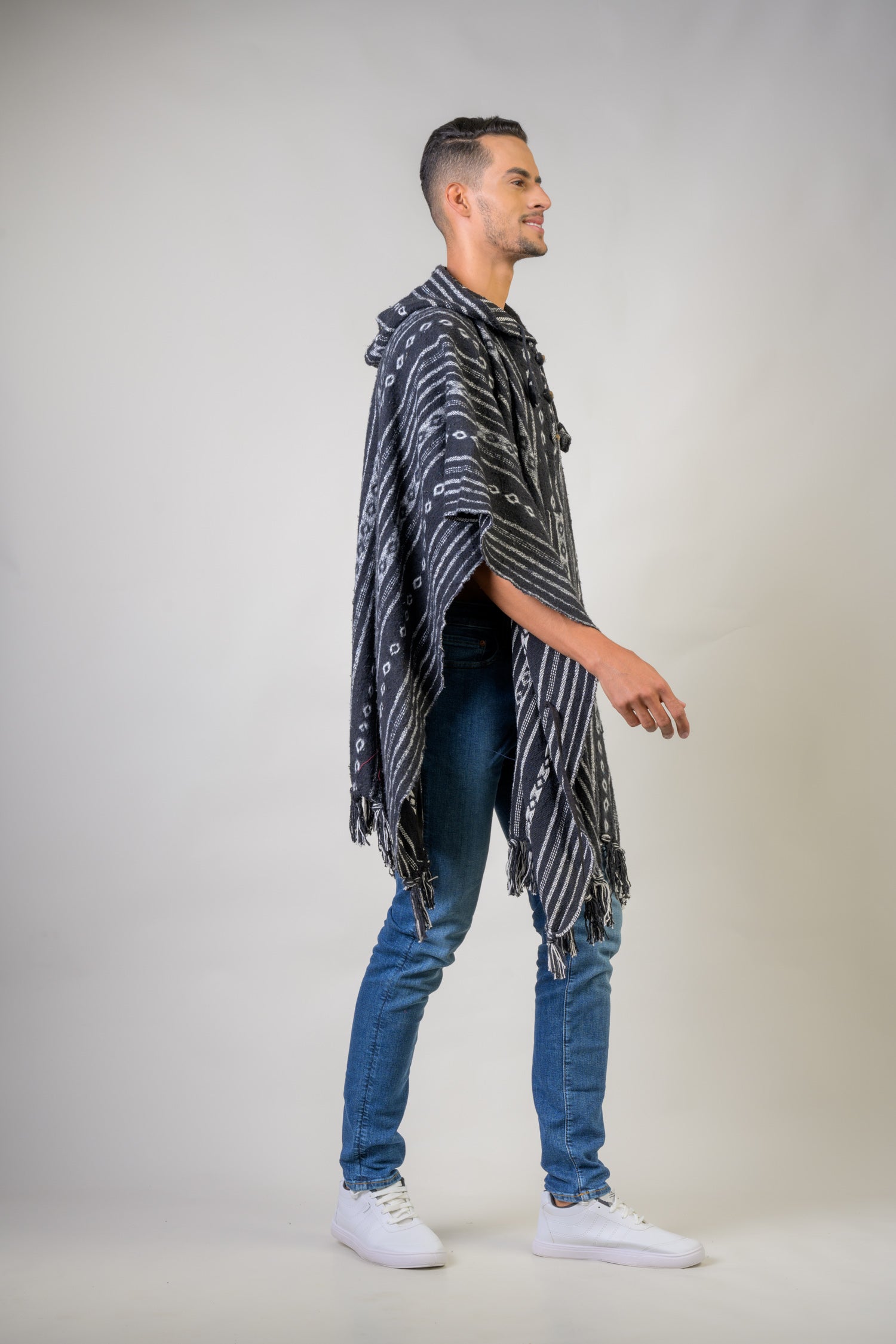Rhea Pattern Cotton Poncho Black / One Size