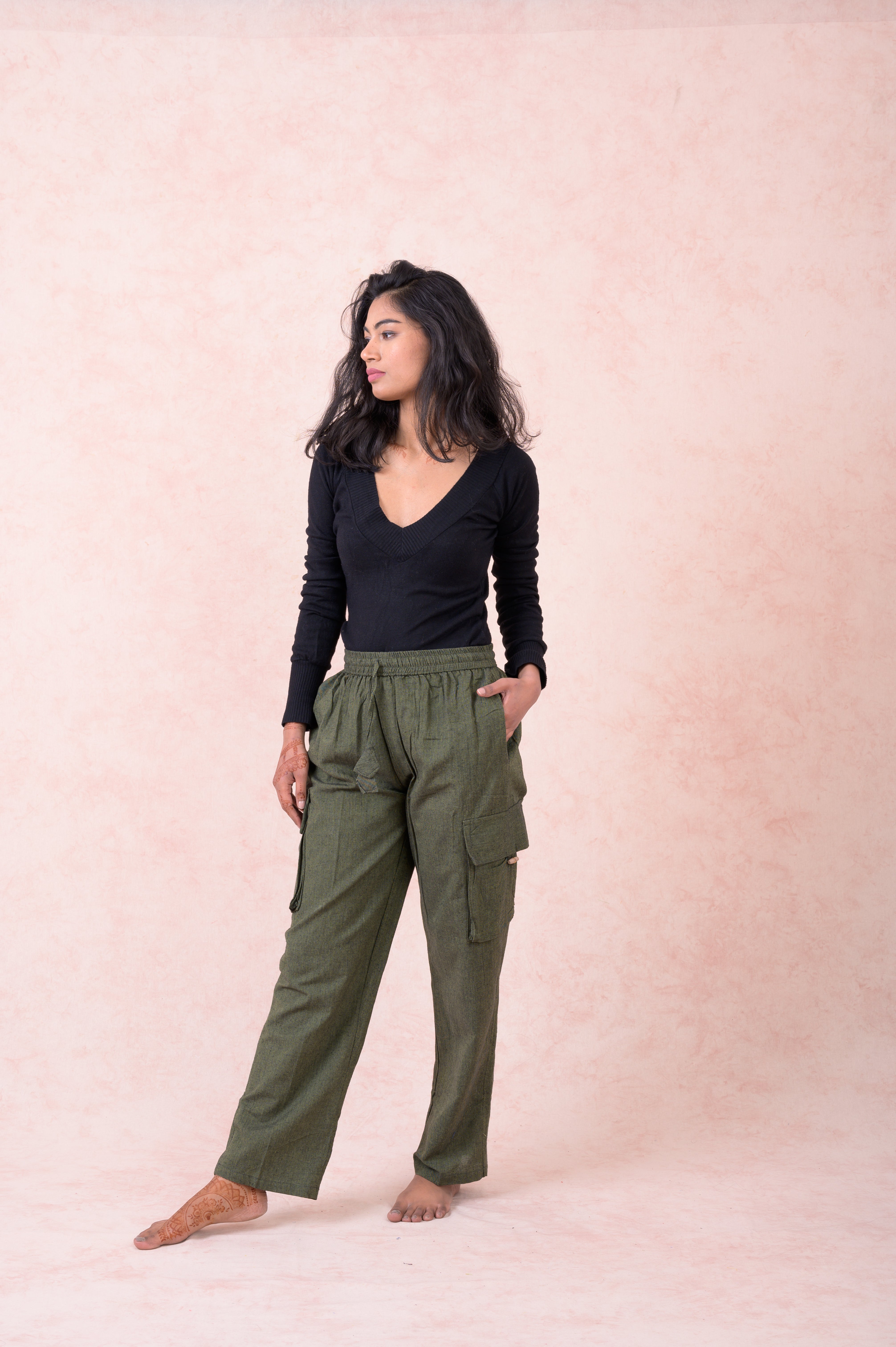 Rhea Solid Cargo Pants Black / Small