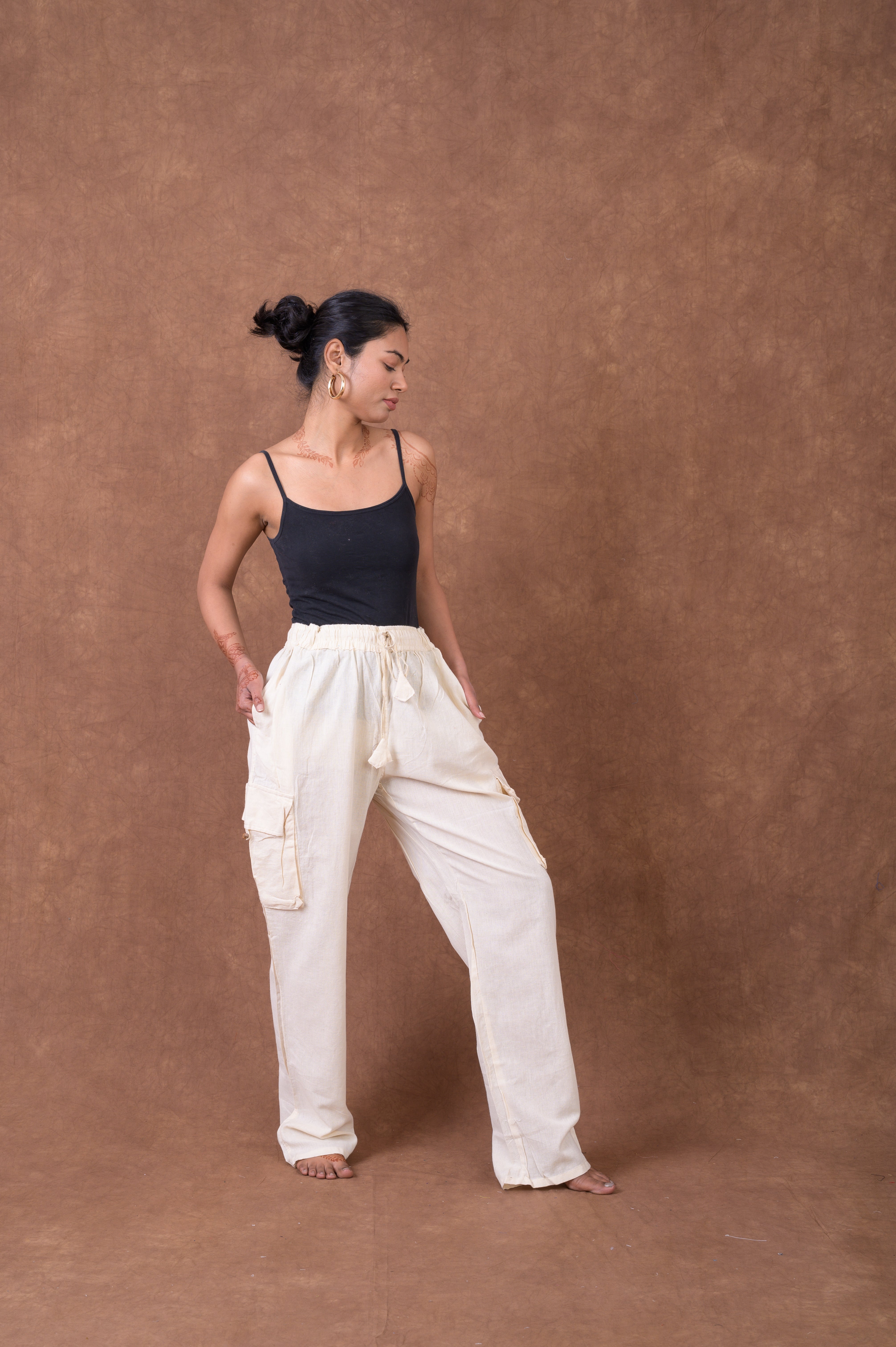 Rhea Solid Cargo Pants Black / Small