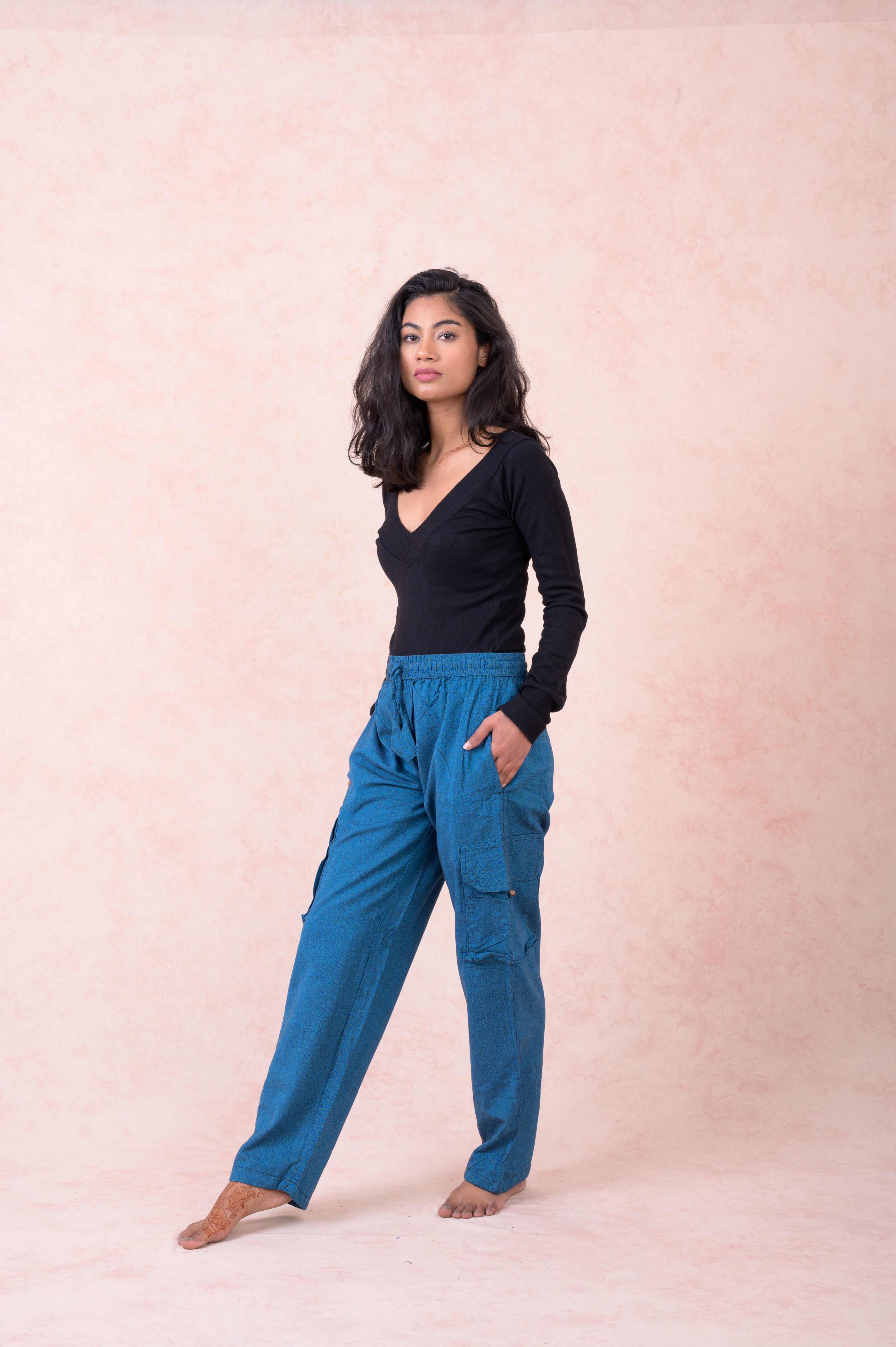 Rhea Solid Cargo Pants Black / Small
