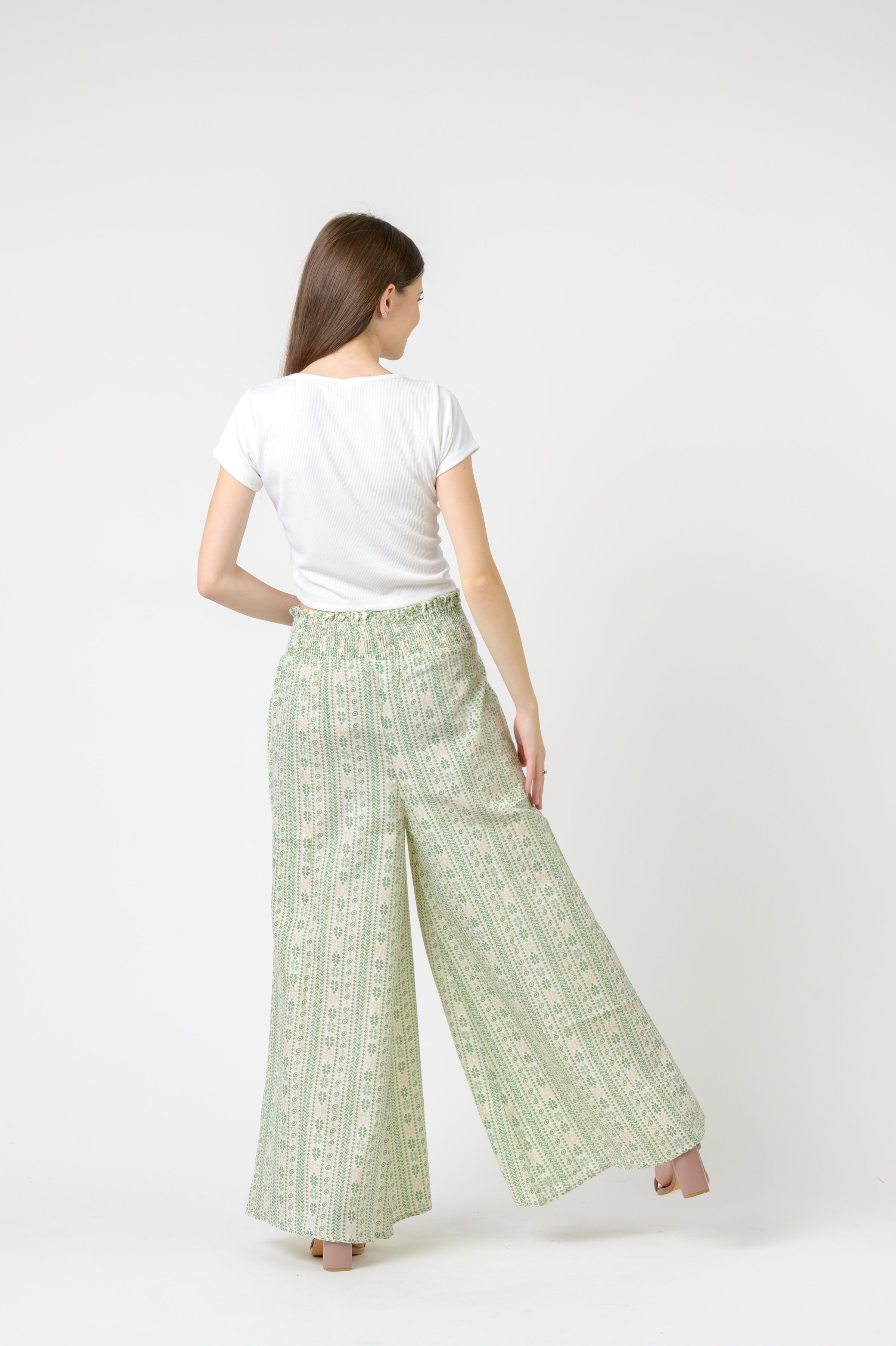 Rhea Flower Print Palmas Pants