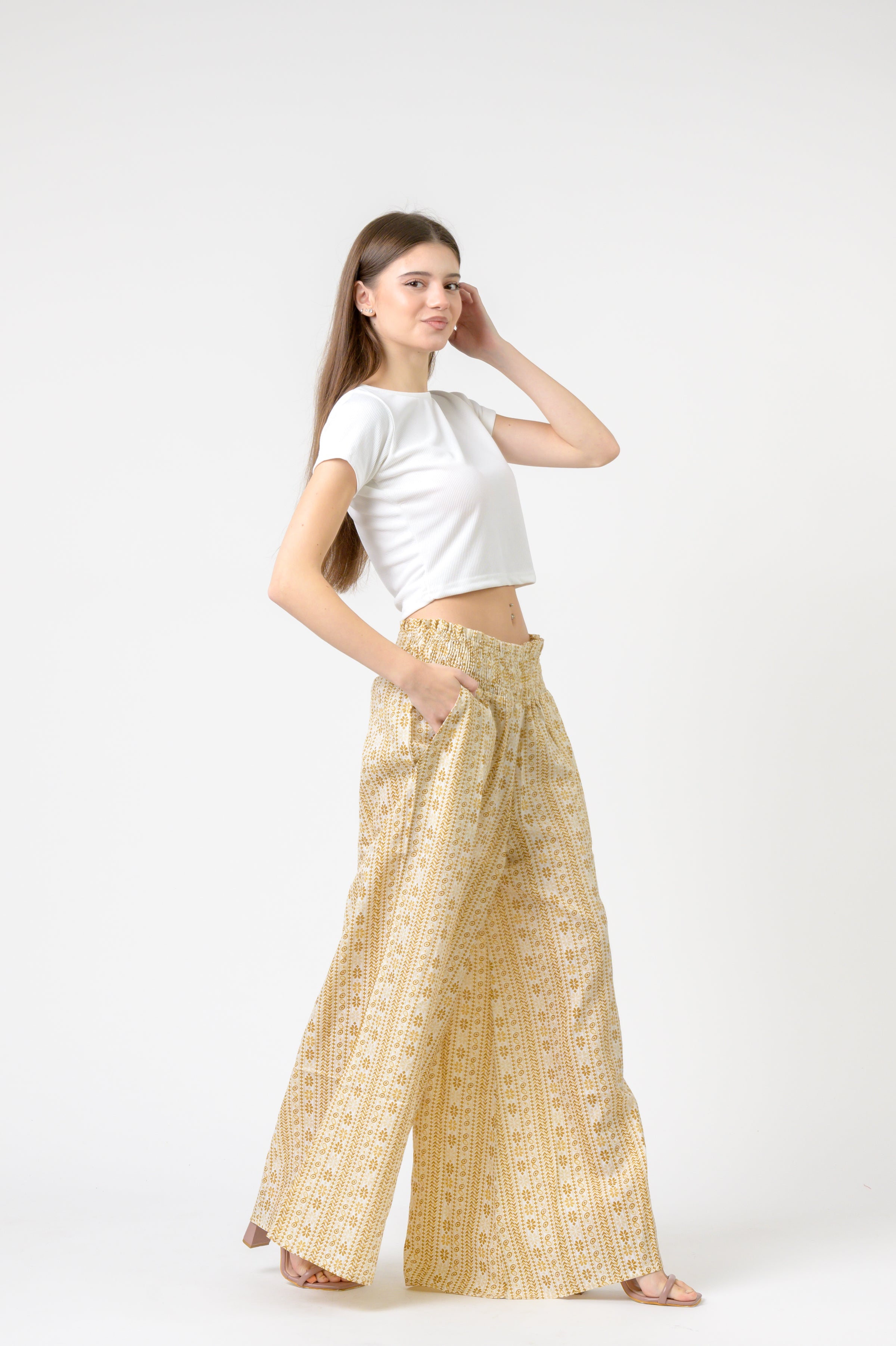 Rhea Flower Print Palmas Pants