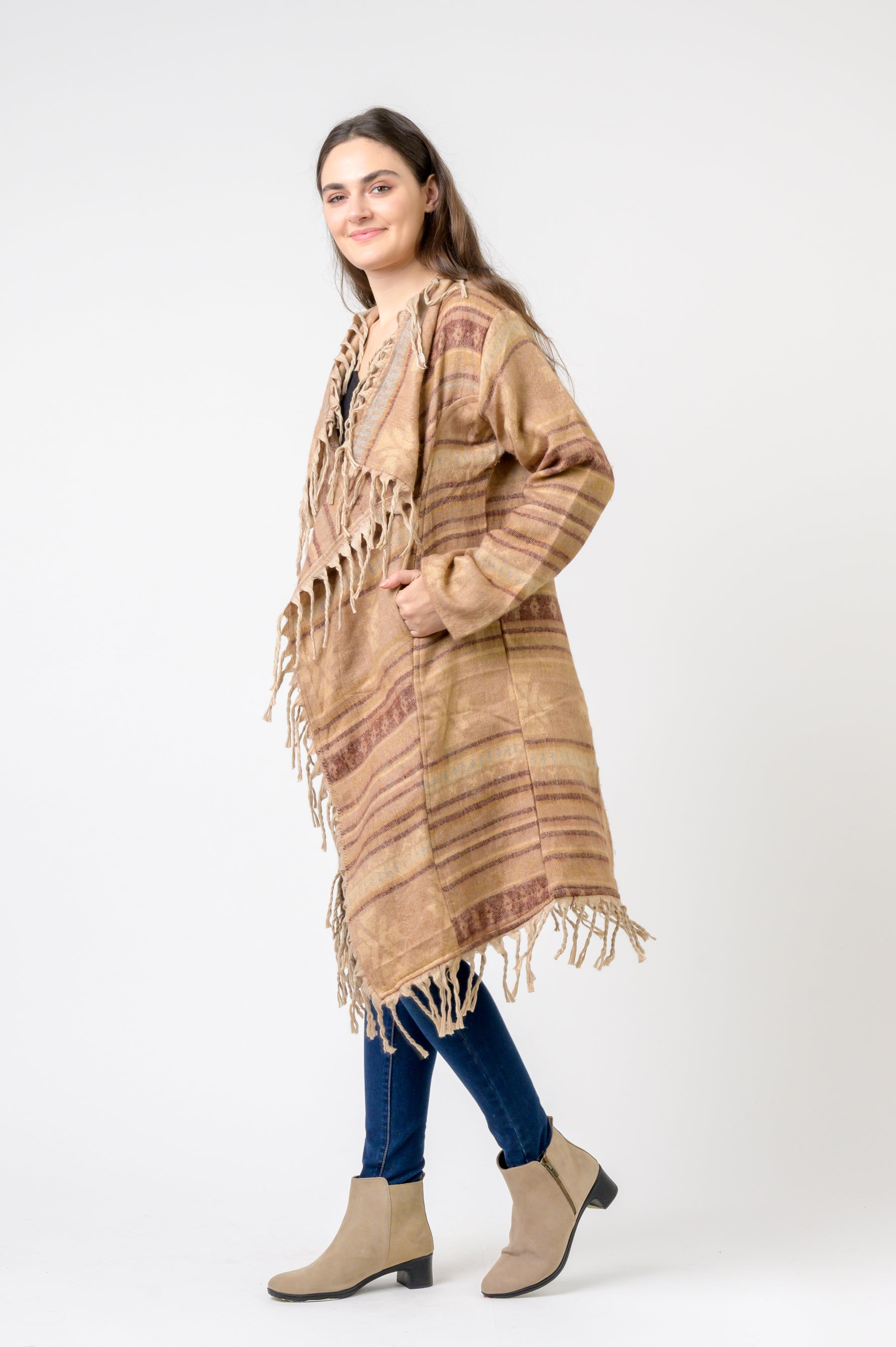 Rhea Nepali Plain Jhalar Robe