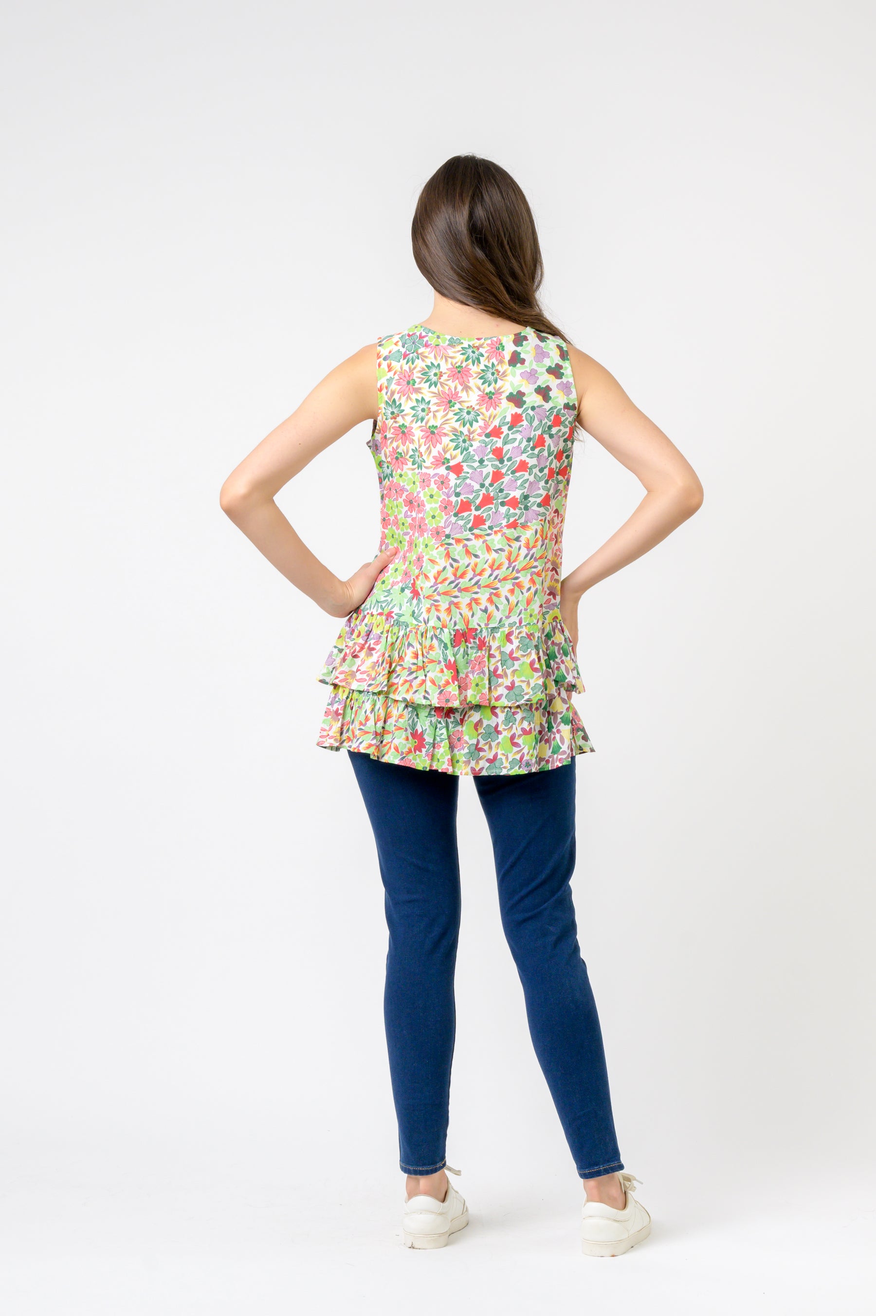 Rhea Garden Spots Top