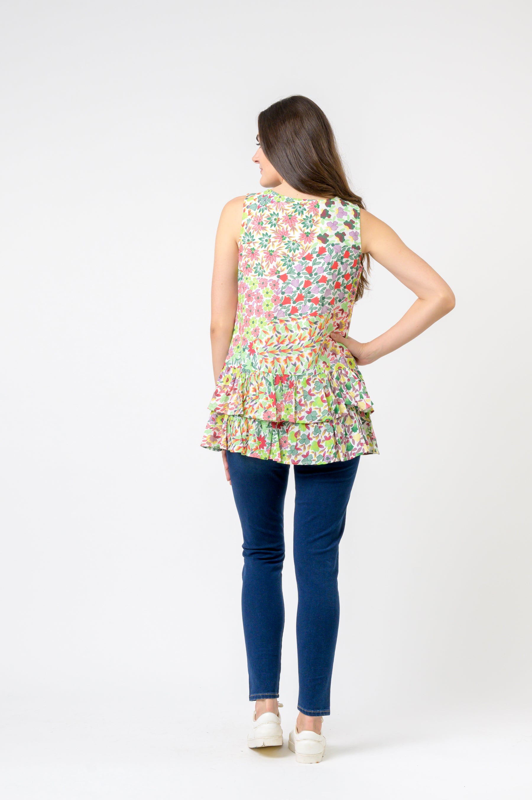 Rhea Garden Spots Top