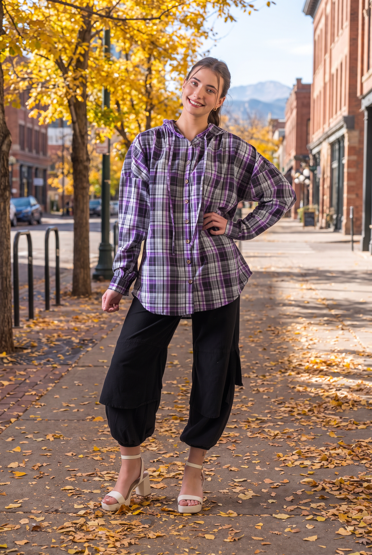 Rhea Chicos Hoodie Shirt